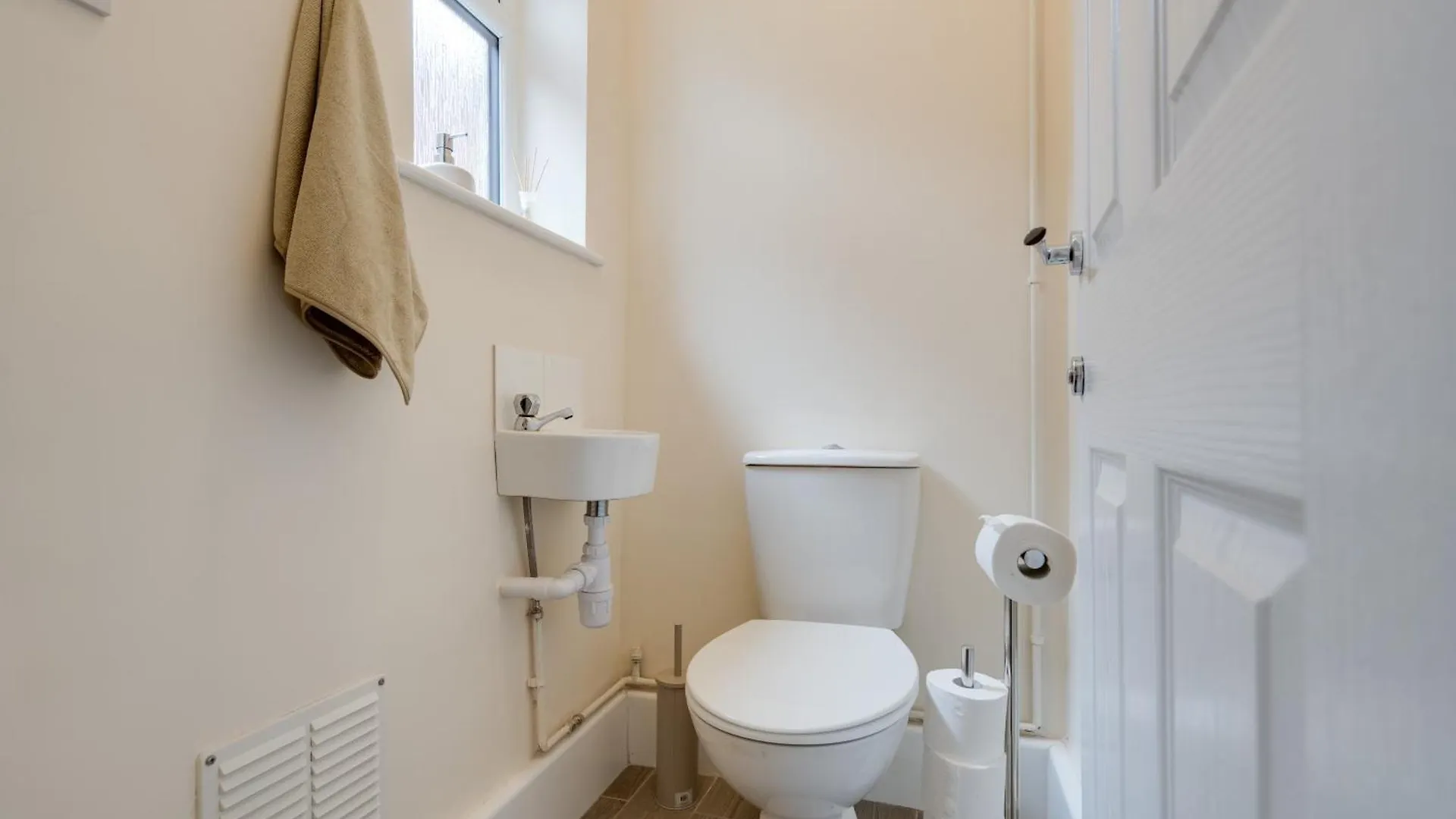 Villa Large Cosy House - Free On Street Parking Liverpool Casa vacanze